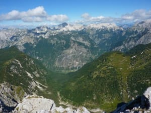 Pogled s Špičja v Trebiški dol in Trento.